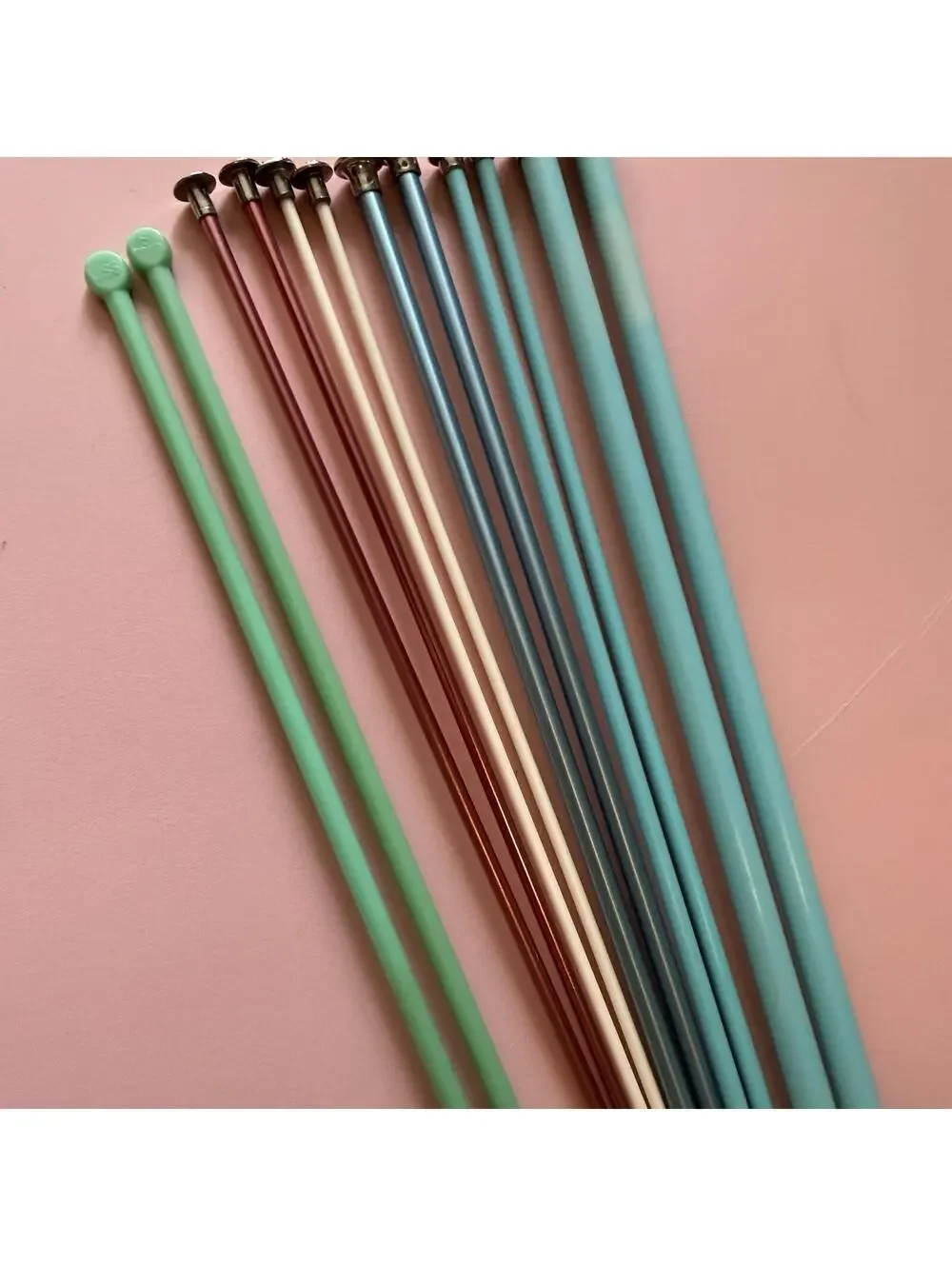 Vintage Susan Bates +‎ Single Point Knitting Needles Plastic Metal Assorted Lot